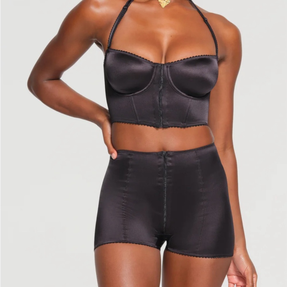 Skims satin stretch short